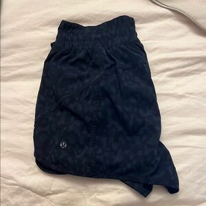 Lululemon Black Patterned Skirt